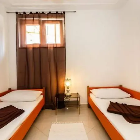 Family Sara - Two Bedroom Intimo 53050 شقة مالينسكا